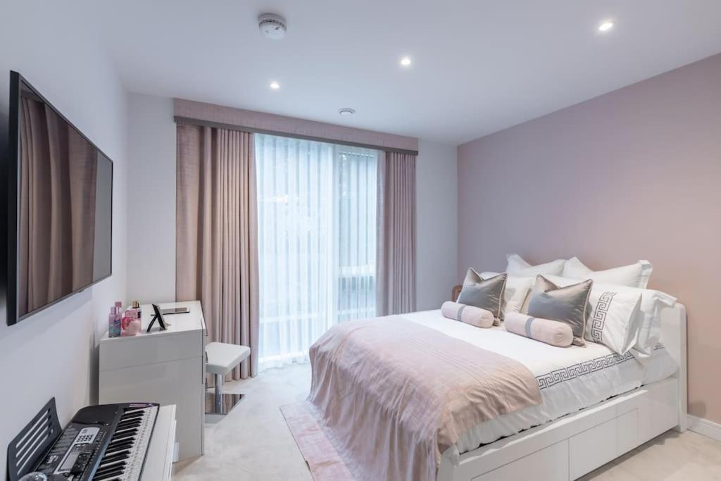 Luxury 2 Bed Apartment, Chelsea. Appartement *