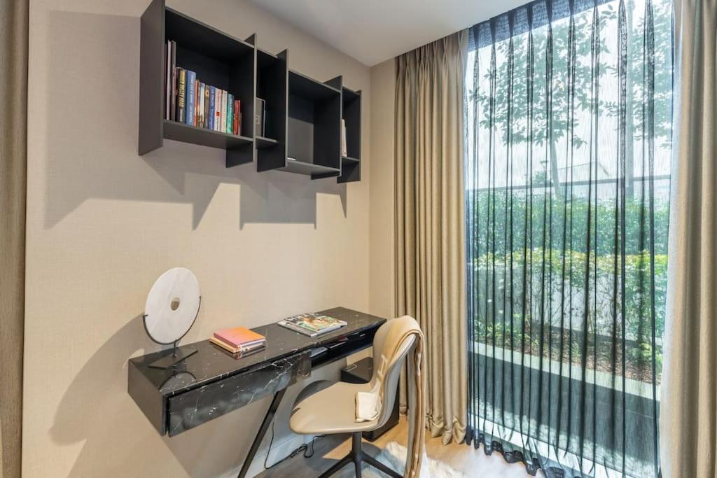 Luxury 2 Bed Apartment, Chelsea. *