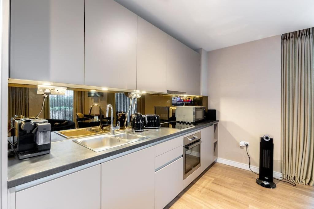 Appartement Luxury 2 Bed Apartment, Chelsea. Londen