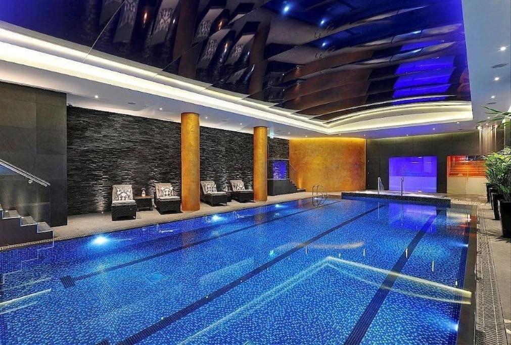 Luxury 2 Bed Apartment, Chelsea. London
